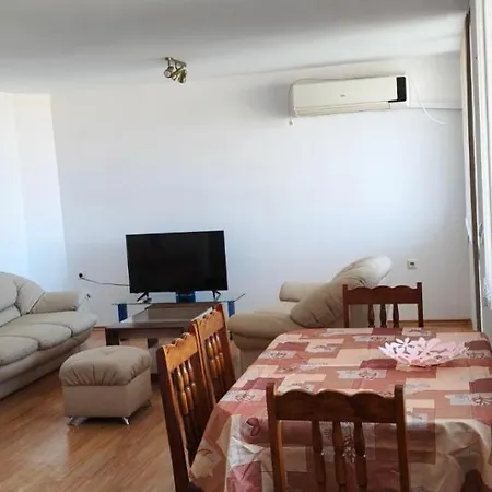 Apartment 22 Yambol