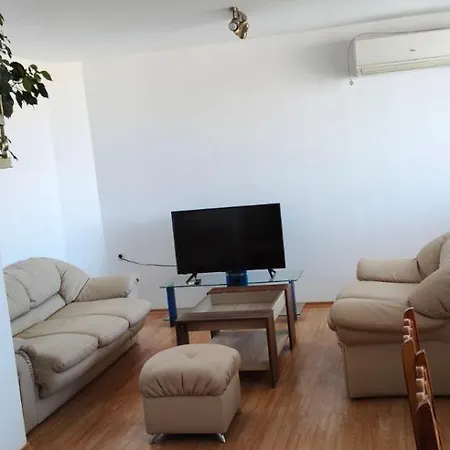 Apartament 22 *